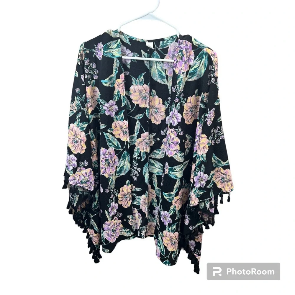 Freshwater tassels floral